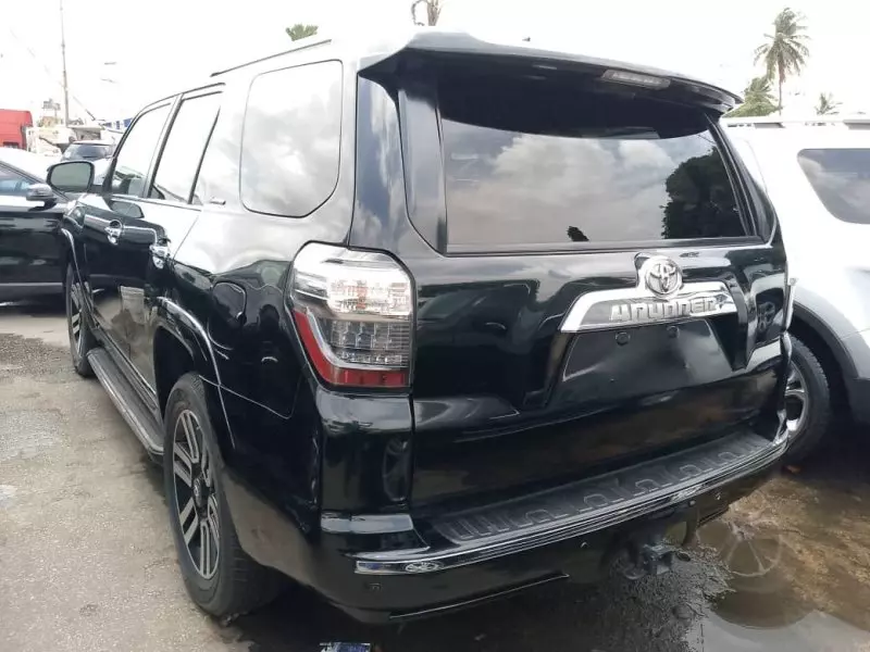 Toyota 4-Runner   - 2014