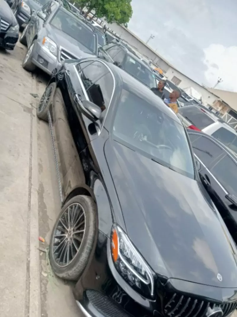Mercedes-Benz C 300   - 2019