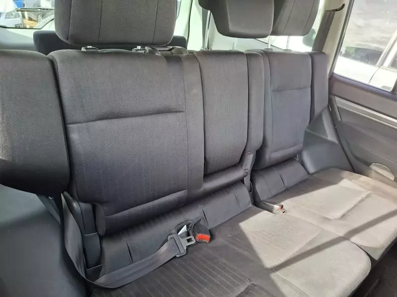 Mitsubishi Pajero - 2015