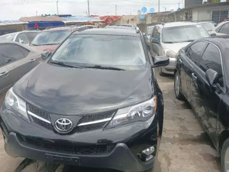 Toyota RAV4   - 2015