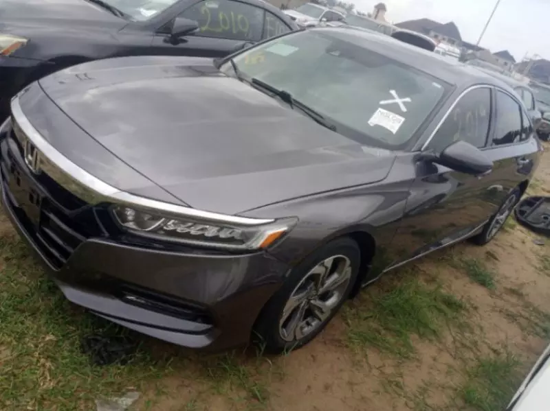 Honda Accord   - 2019