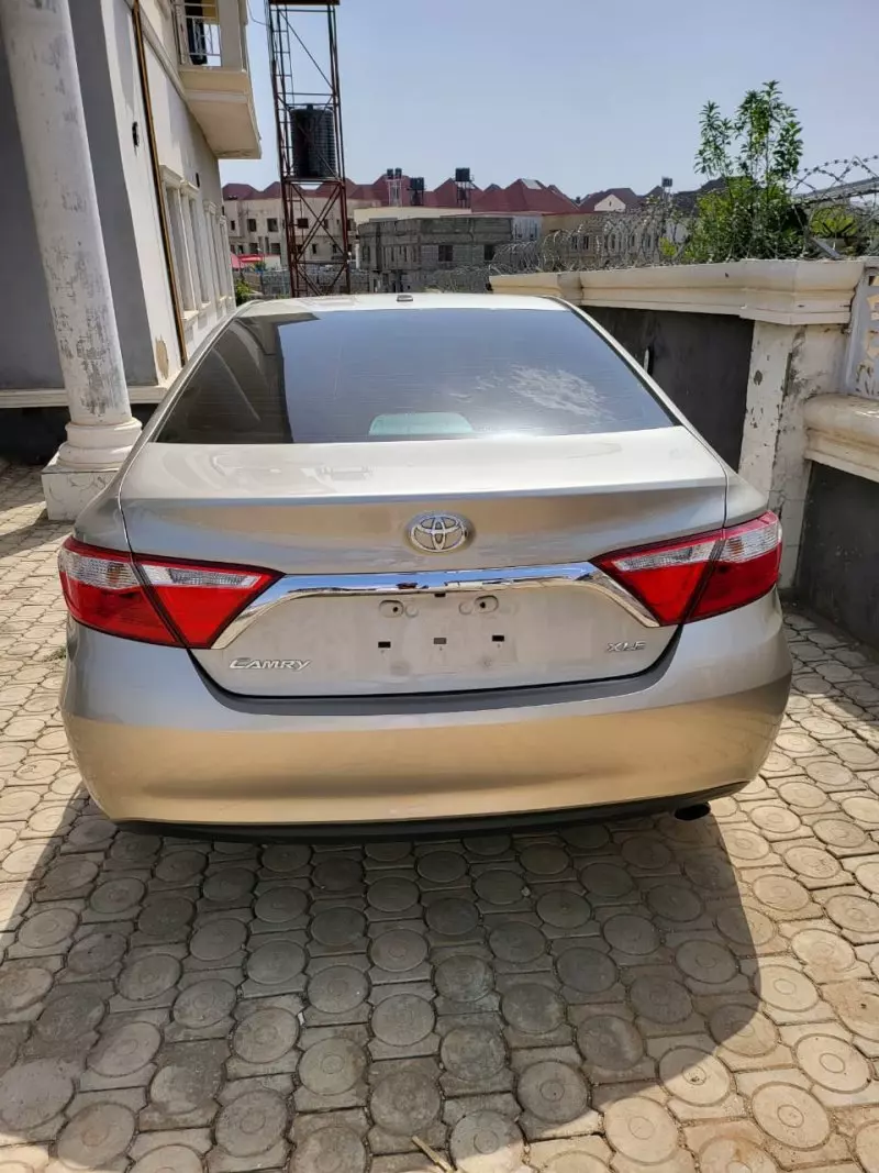 Toyota Camry   - 2015