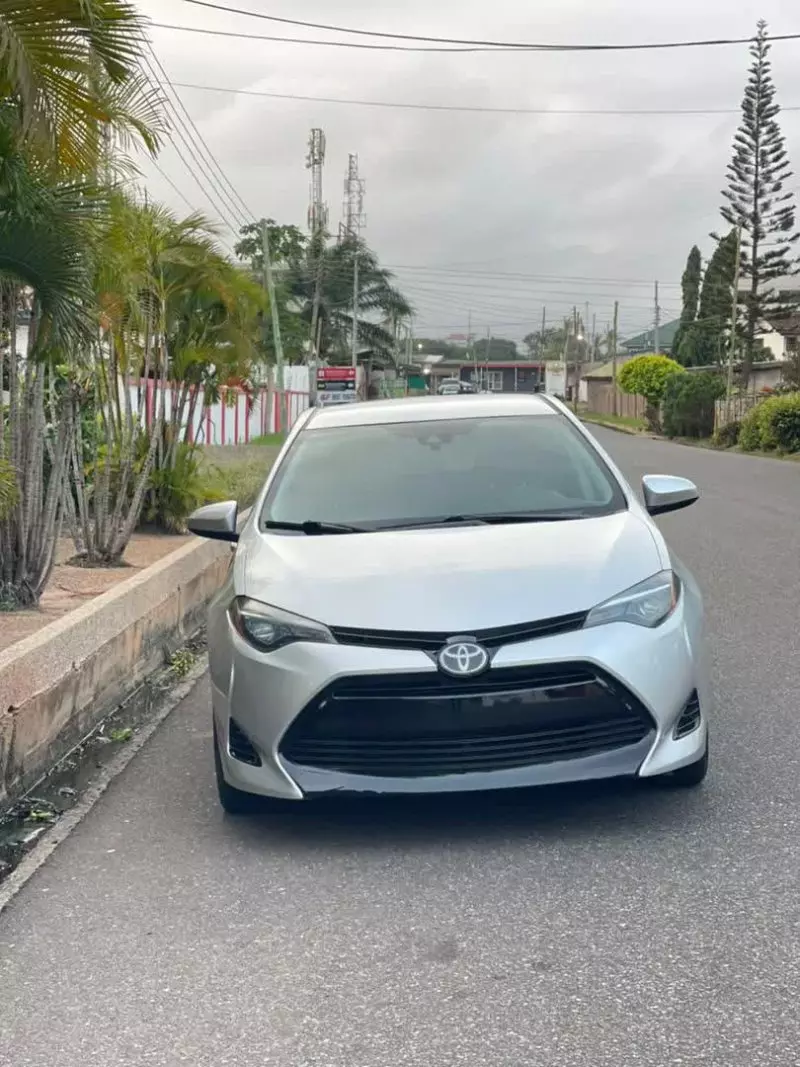 Toyota Corolla   - 2018