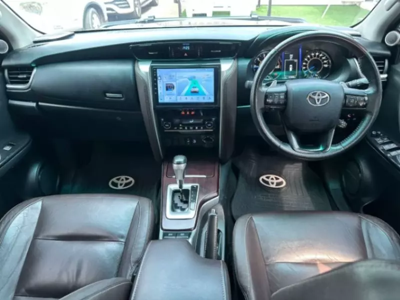 Toyota Fortuner   - 2018