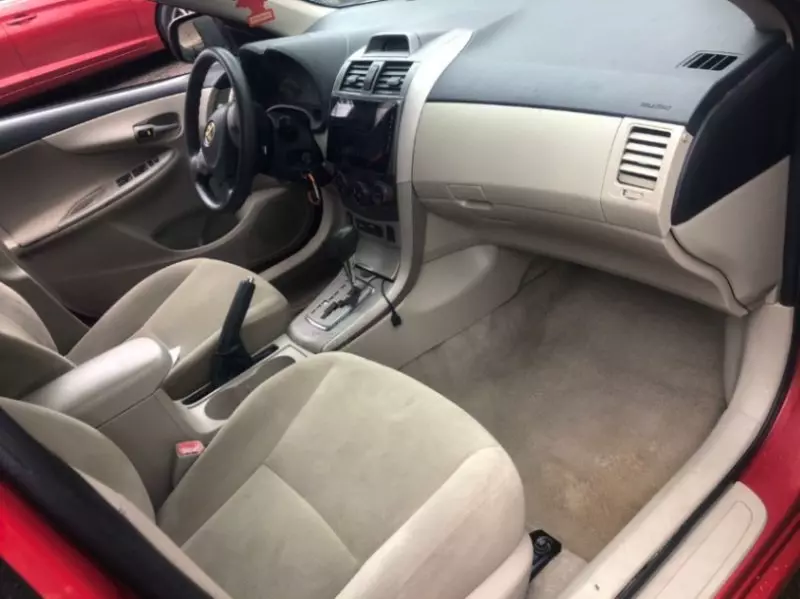 Toyota Corolla   - 2012