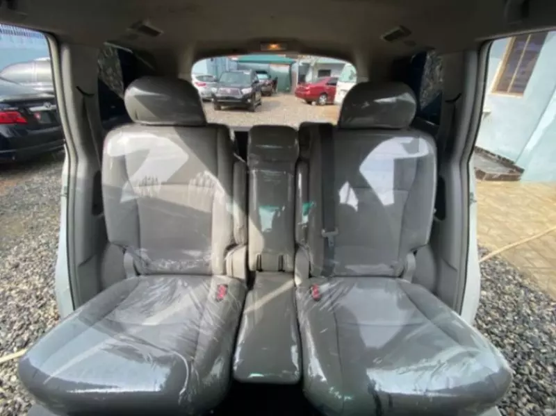 Toyota Highlander   - 2012