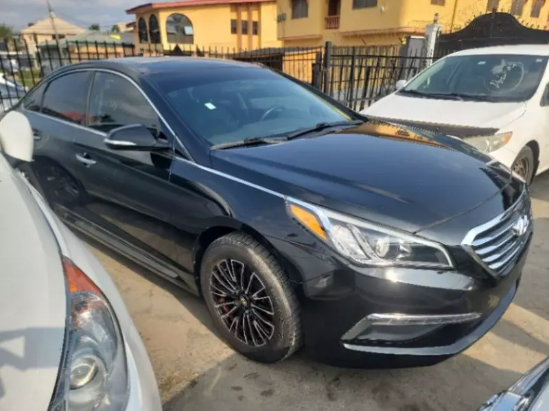 Hyundai Sonata   - 2015