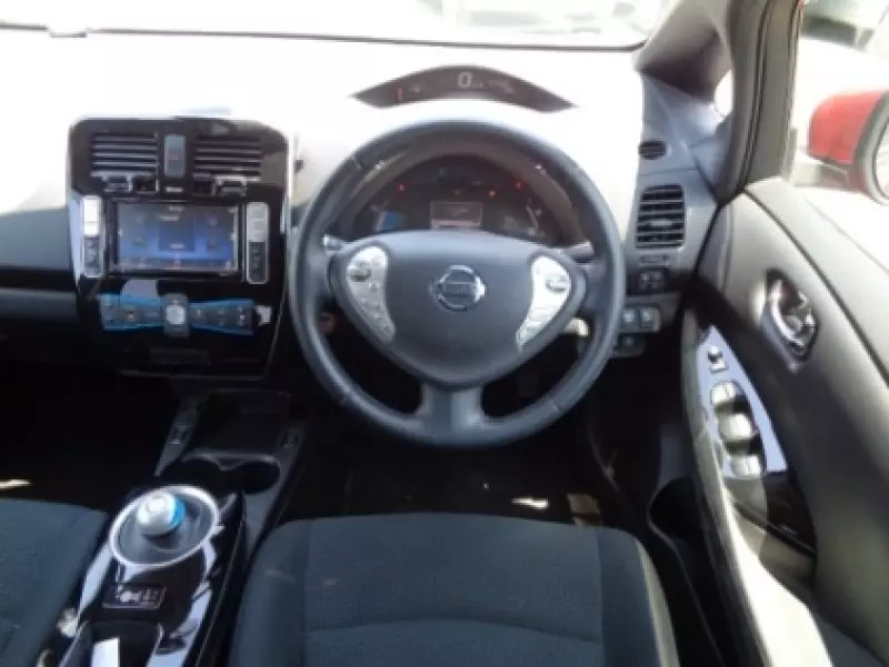 Nissan Leaf   - 2016