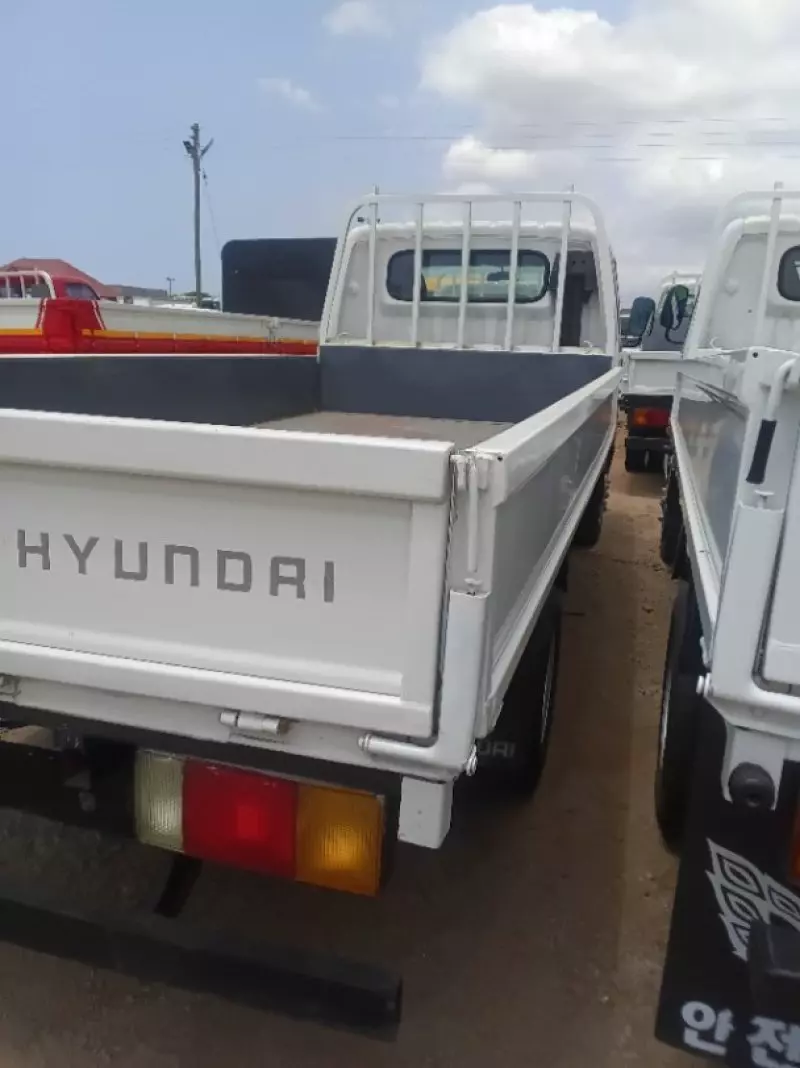 Hyundai Mighty   - 2004