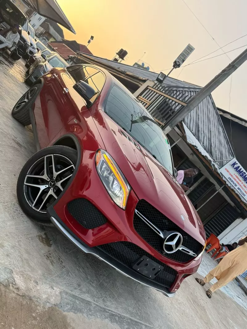 Mercedes-Benz GLE 43 AMG   - 2017