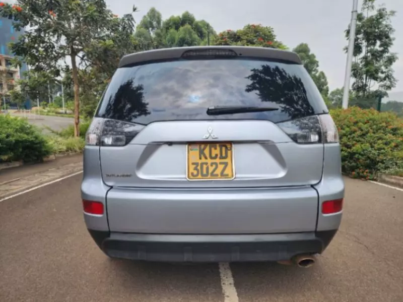 Mitsubishi OUTLANDER   - 2008