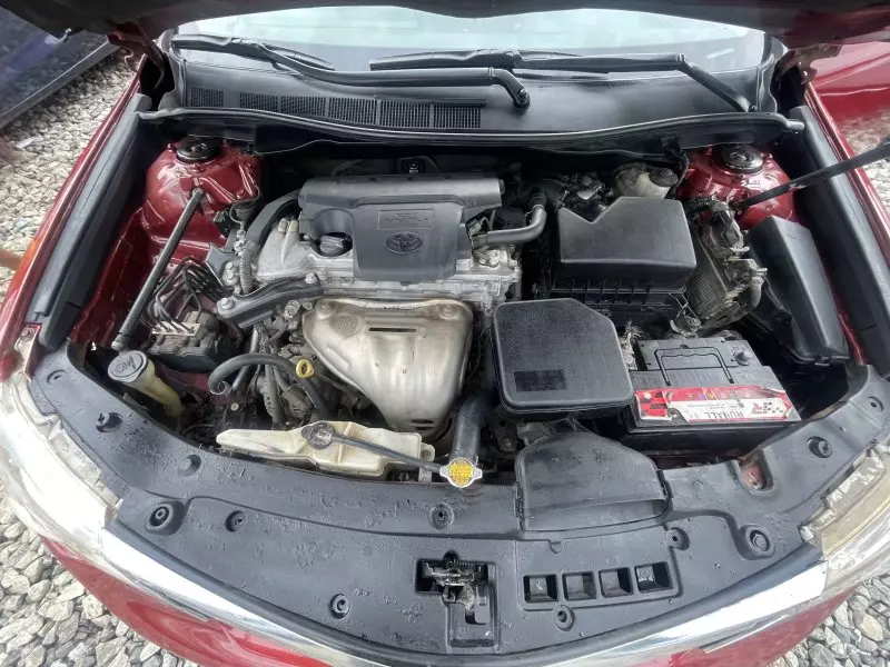 Toyota camry   - 2013