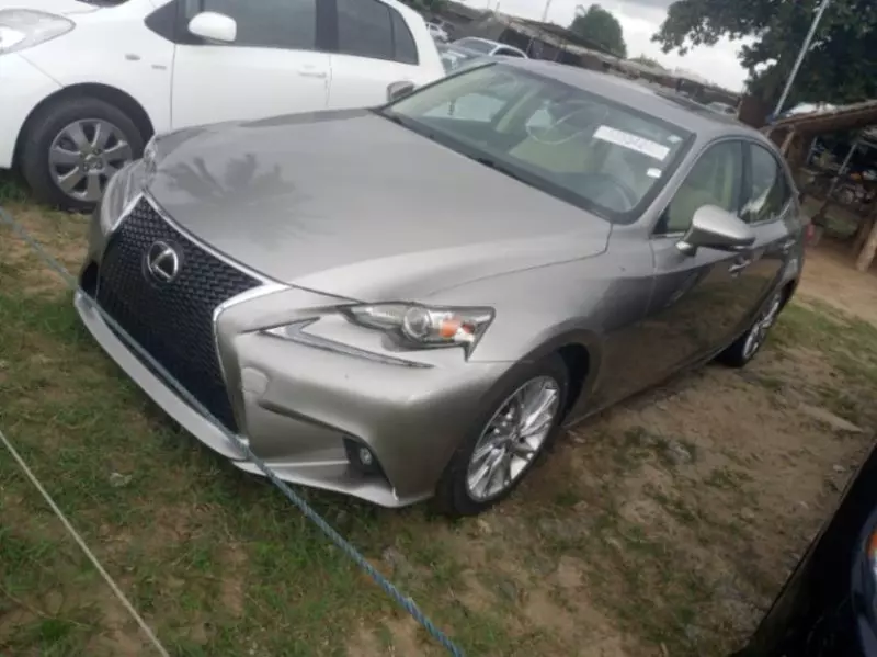 Lexus IS 250   - 2015