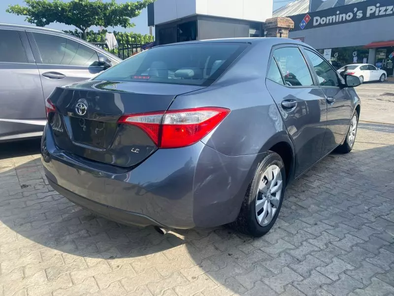Toyota Corolla   - 2016