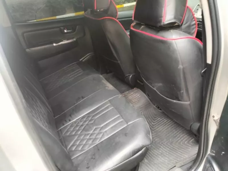 Toyota Vitz   - 2009