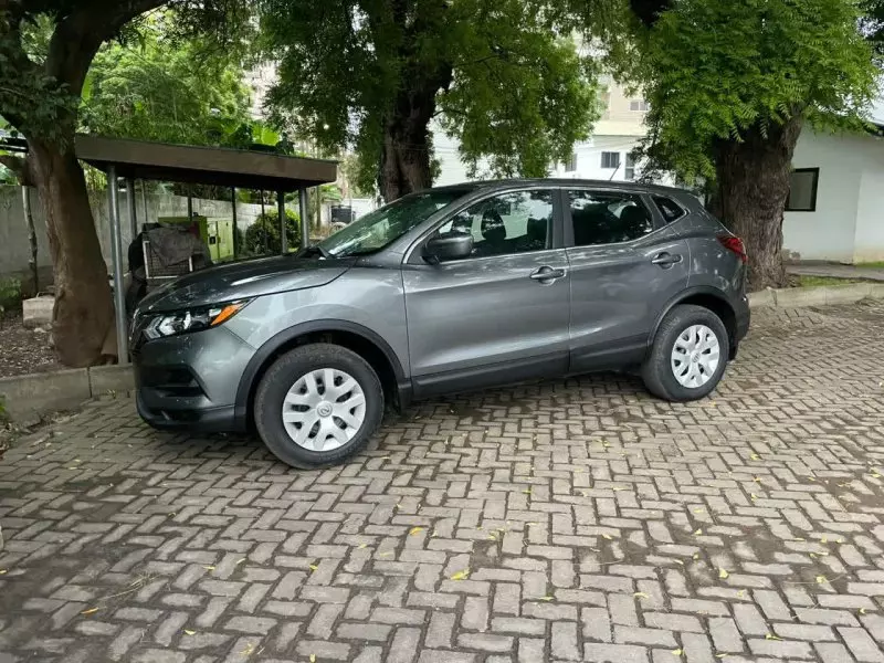 Nissan Rogue   - 2020
