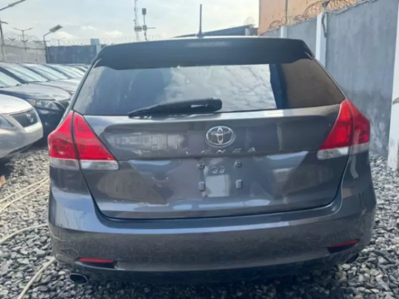 Toyota Venza   - 2010