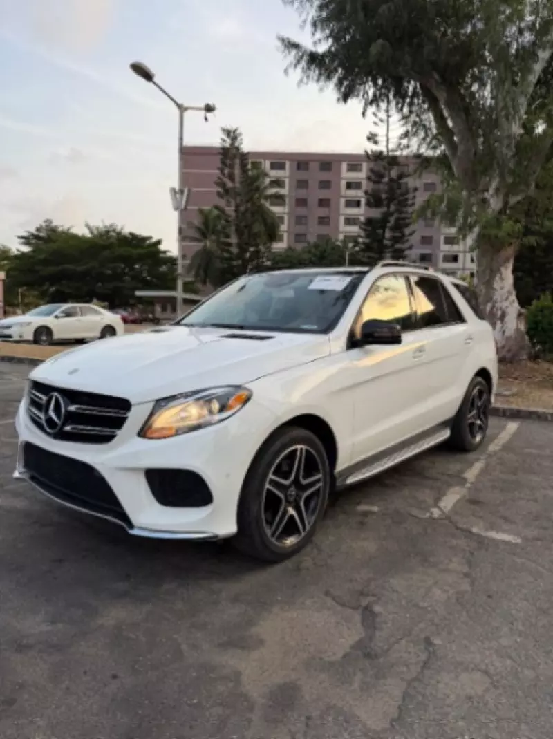 Mercedes-Benz GLE-Class   - 2018