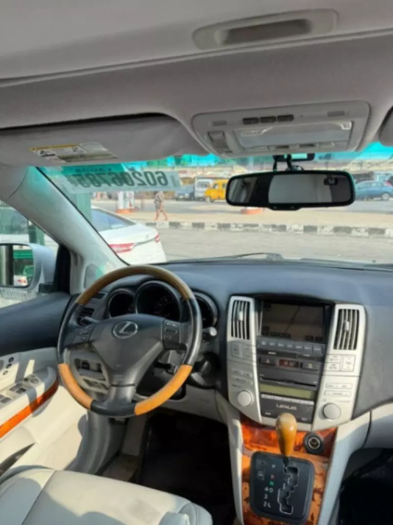 Lexus RX   - 2009