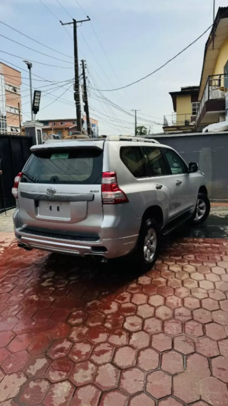 Toyota Landcruiser Prado   - 2015