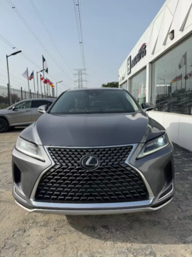 Lexus RX   - 2022