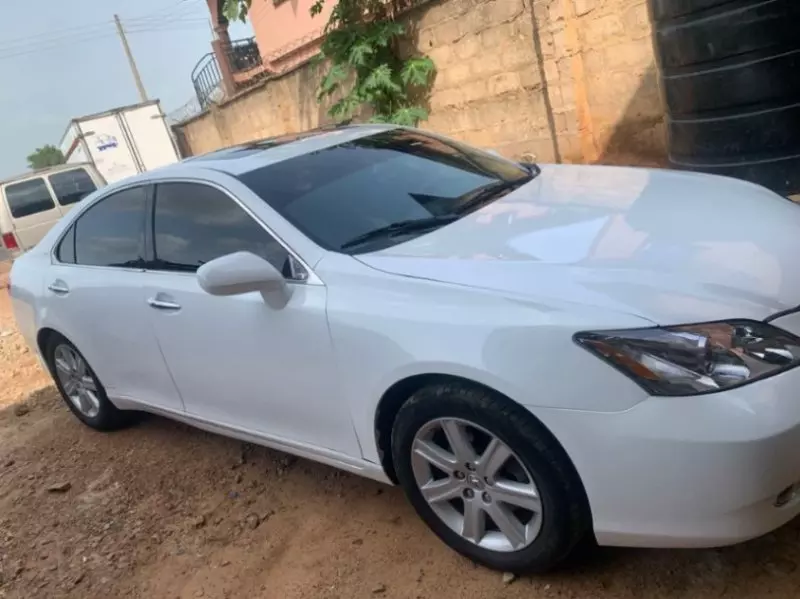 Lexus ES 350   - 2009