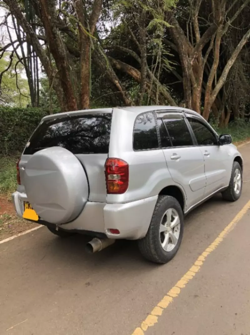 Toyota RAV 4   - 2003