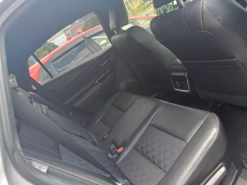 Toyota Harrier   - 2018