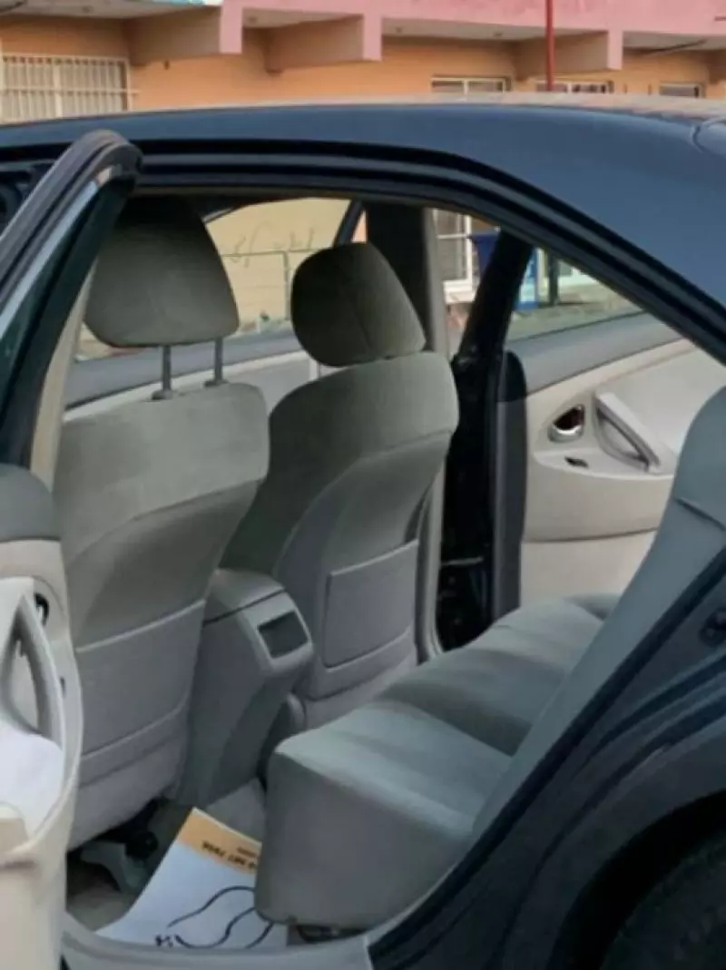 Toyota Camry   - 2009