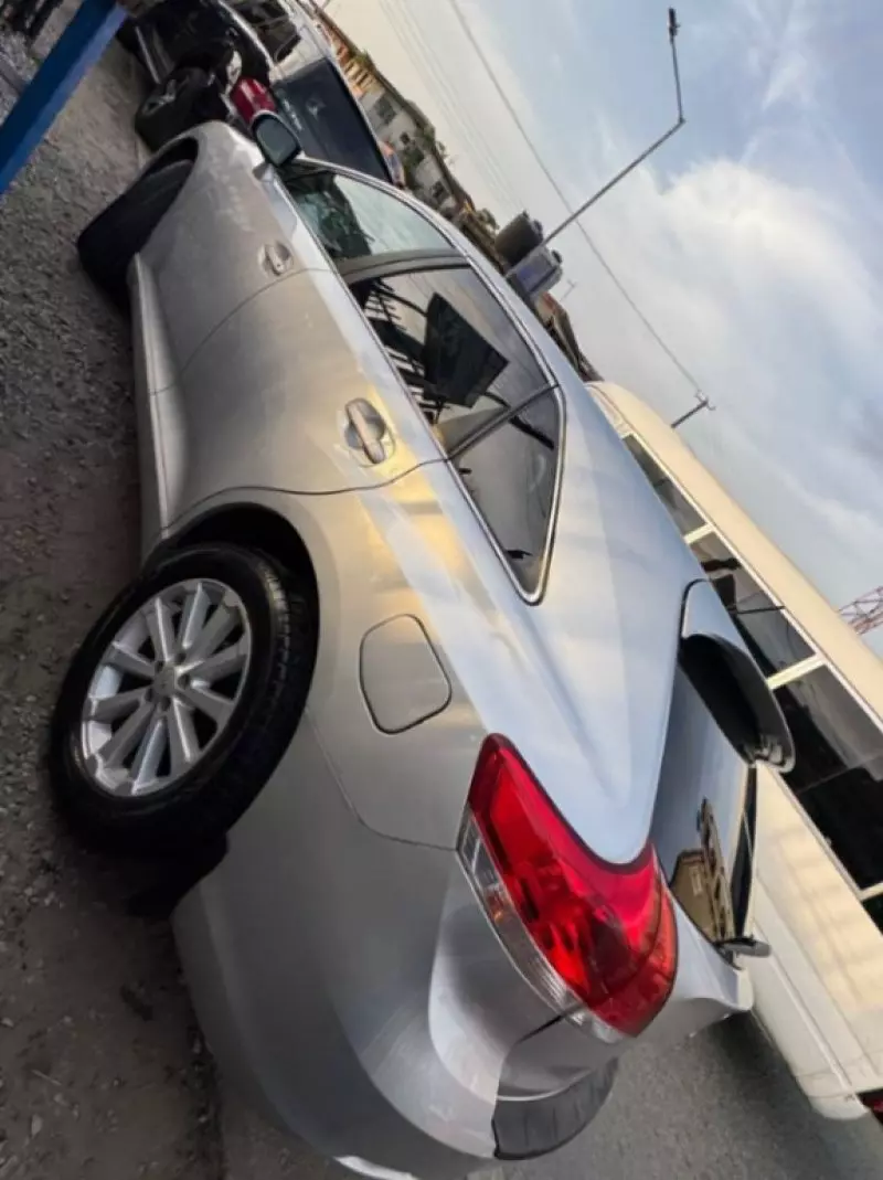 Toyota Venza   - 2010