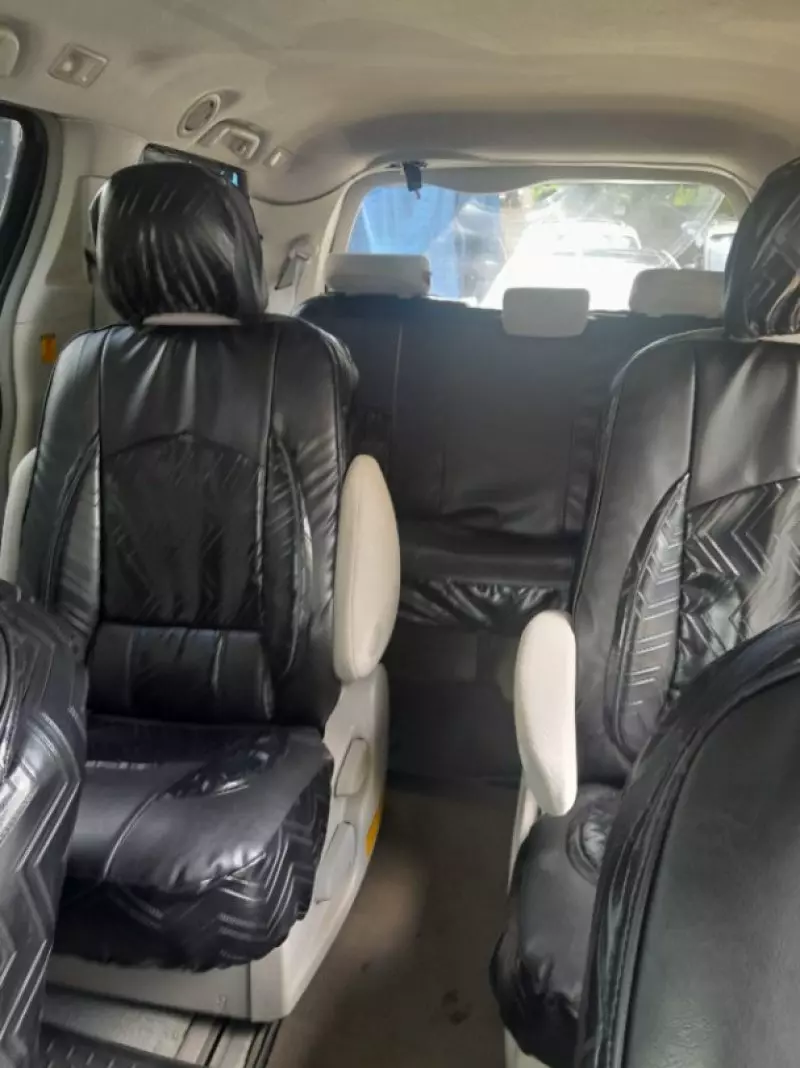 Toyota Sienna   - 2013