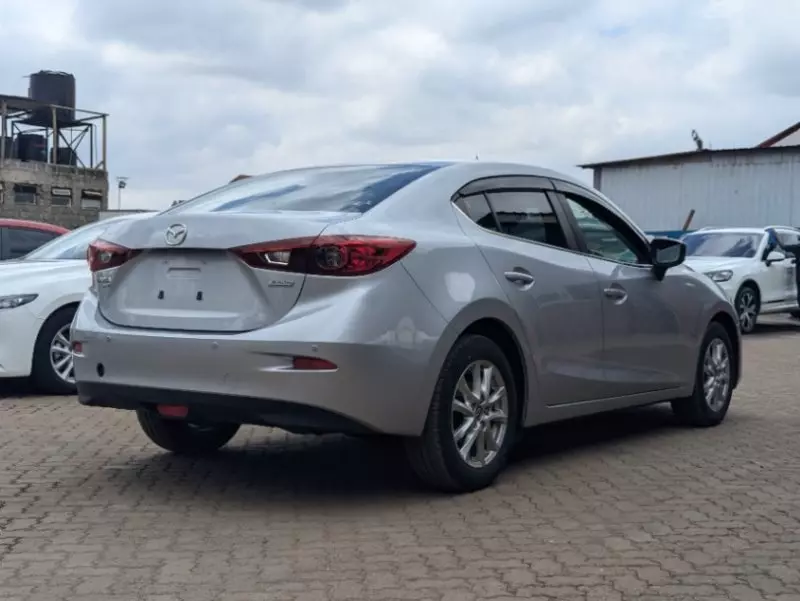 Mazda Axela    - 2018