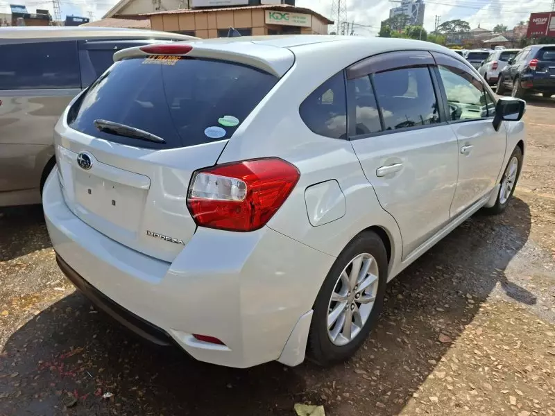 Subaru Impreza   - 2012