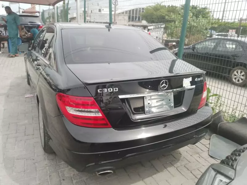 Mercedes-Benz C 300   - 2013