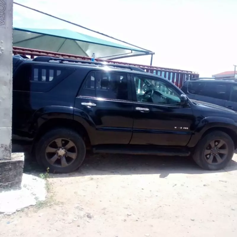Toyota 4-Runner   - 2006