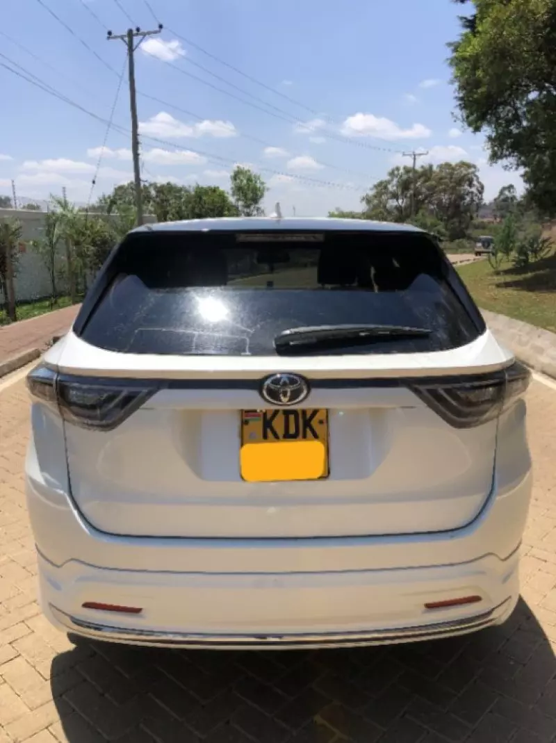 Toyota Harrier - 2015