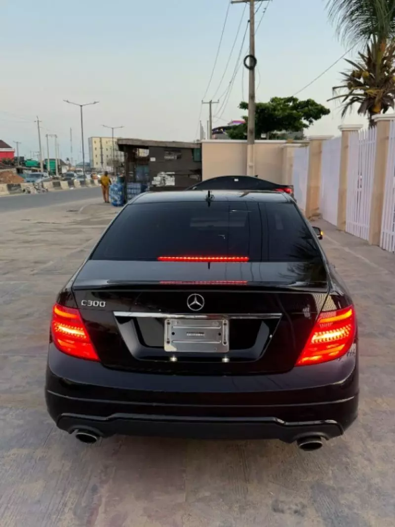 Mercedes-Benz C 300   - 2013