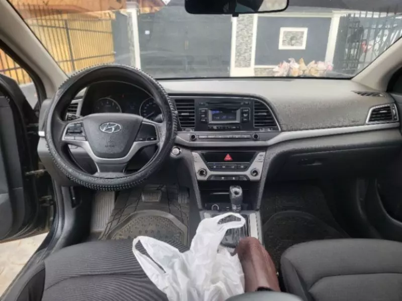 Hyundai Elantra   - 2018
