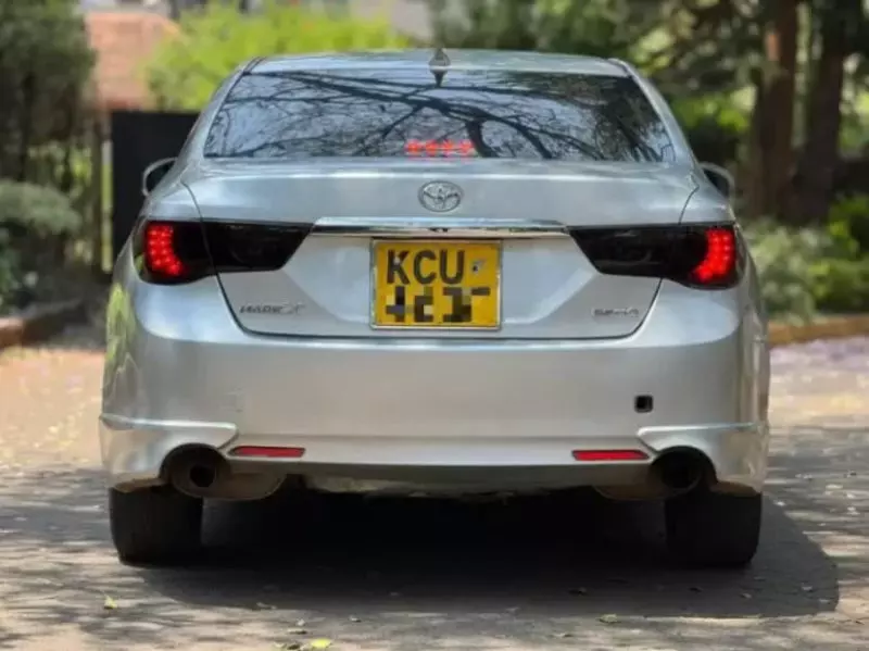 Toyota Mark X   - 2012