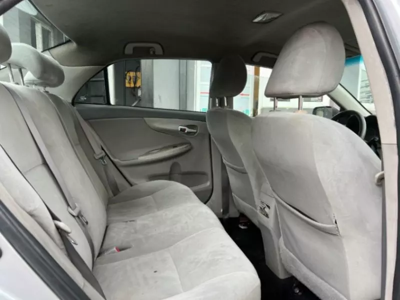 Toyota Corolla   - 2010