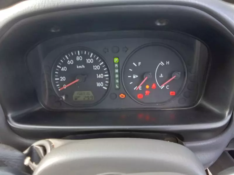 Mazda Bongo   - 2013