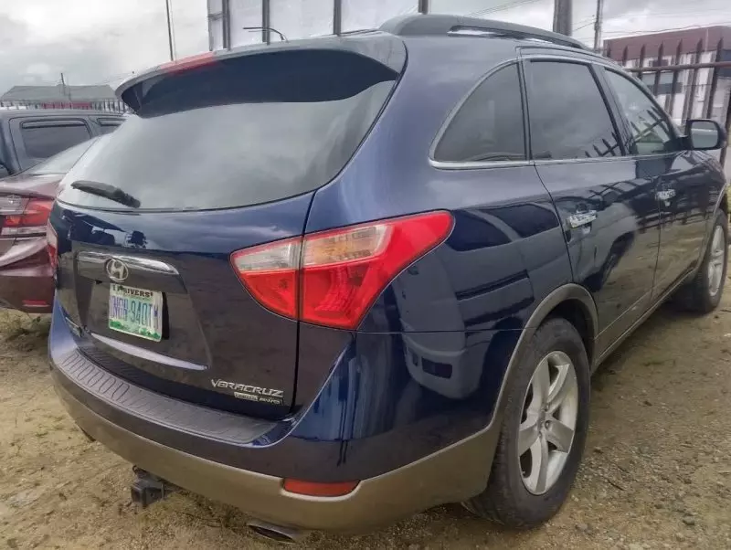 Hyundai Veracruz   - 2010