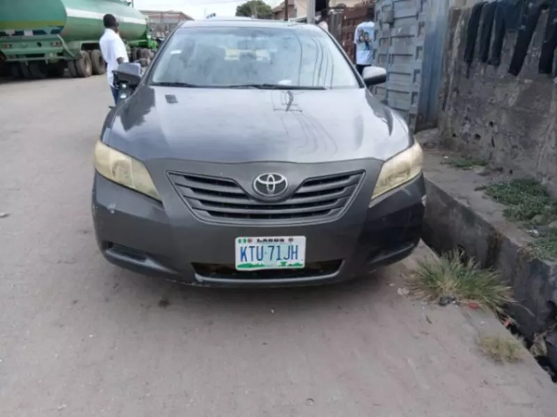 Toyota Camry   - 2007