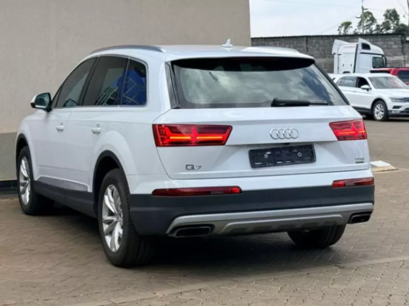 Audi Q7   - 2018