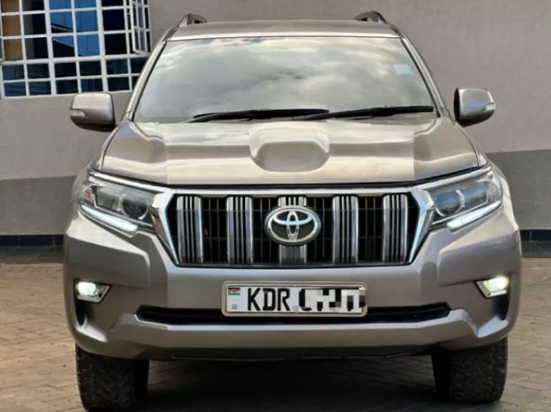 Toyota Landcruiser Prado   - 2017