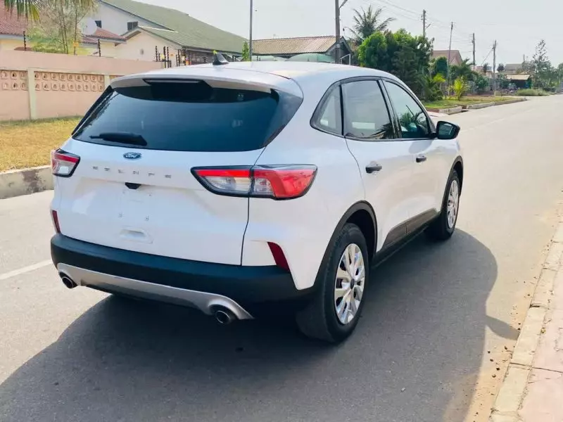 Ford Escape   - 2020