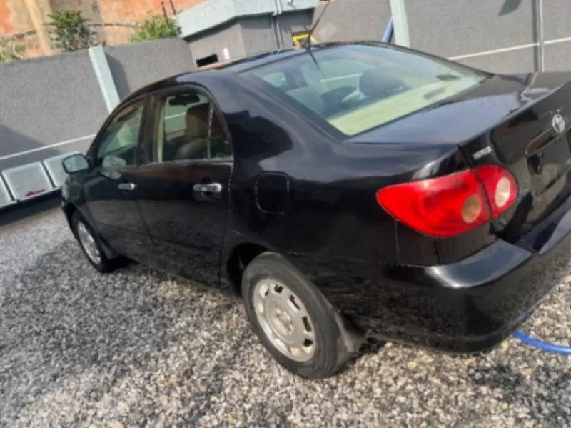 Toyota Corolla   - 2007