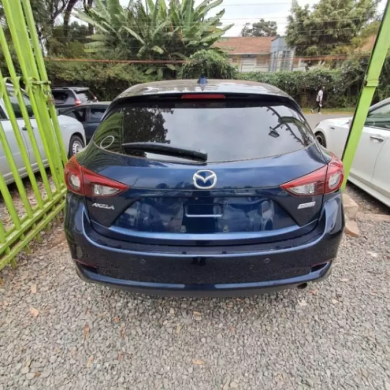 Mazda Axela    - 2018