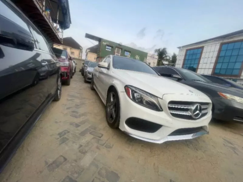 Mercedes-Benz C-Class   - 2015