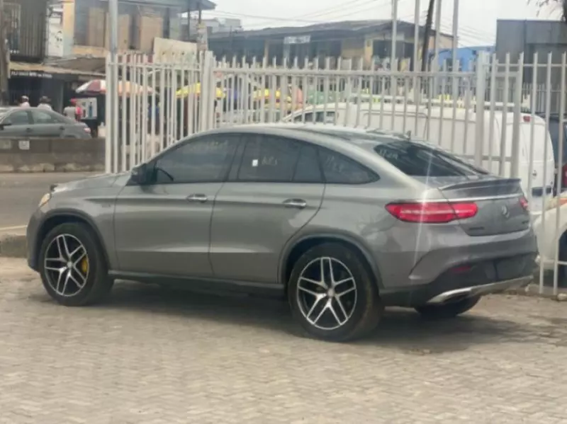 Mercedes-Benz GLE 43 AMG   - 2016